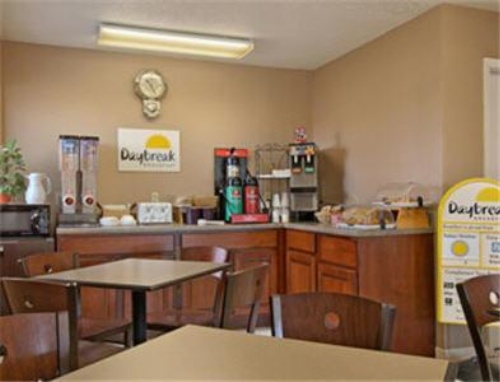 Days Inn by Wyndham Brownsville image 3